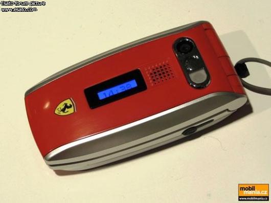 Sharp 902SH Vodafone Ferrari Edition